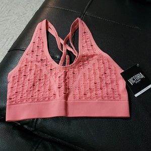 Victoria Sport Metri Plunge Seamles